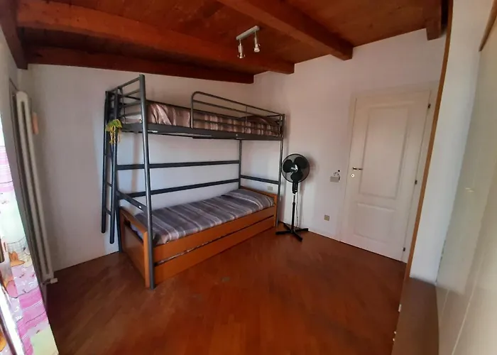 Casa Cavour شقة بيزارو